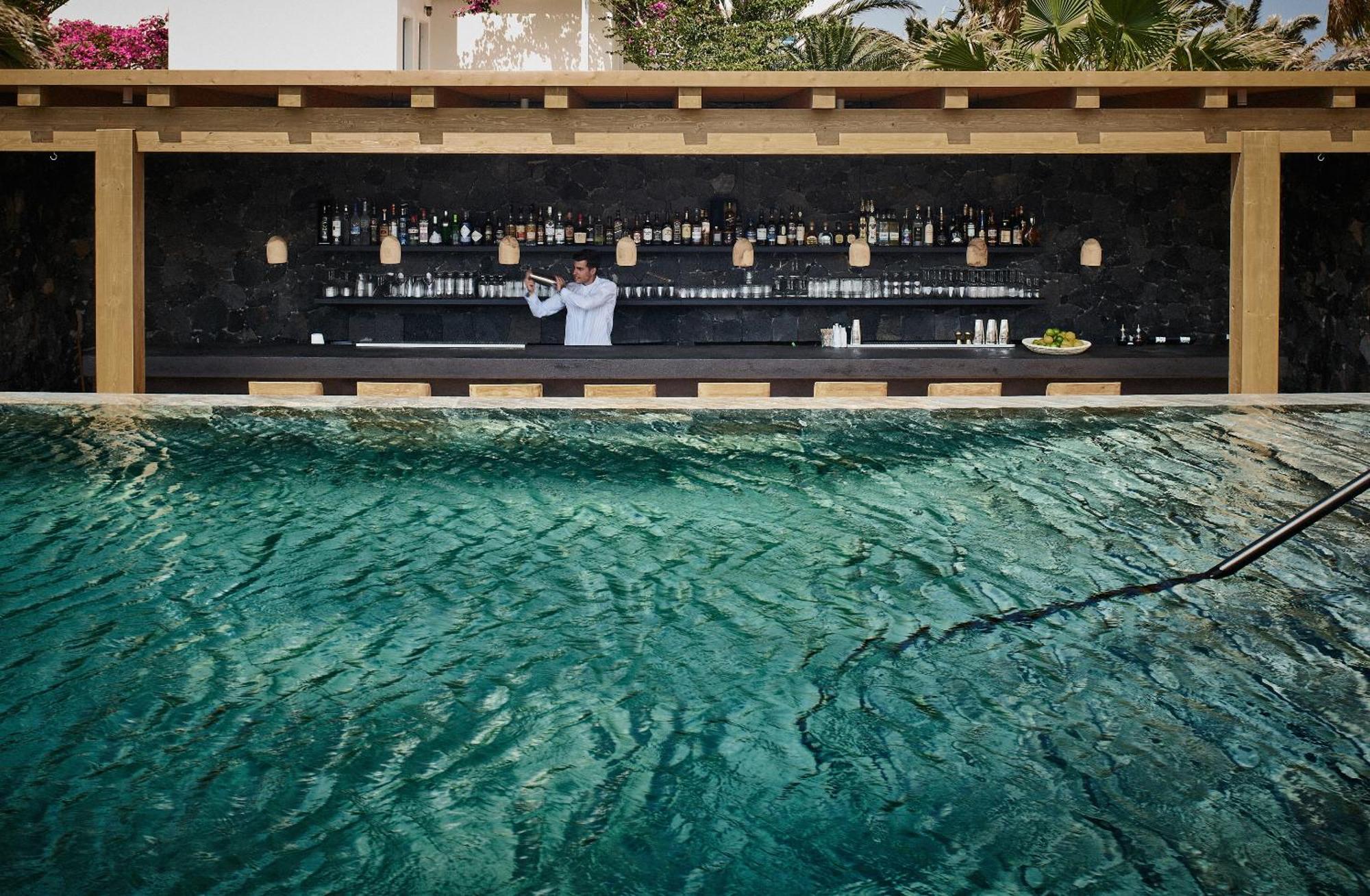 Istoria, A Member Of Design Hotels Периволос Екстериор снимка